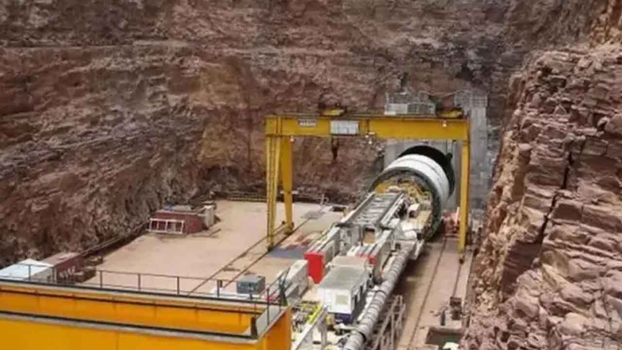 SLBC Tunnel | ప్రమాదమని తెలిసీ.. ఎస్‌ఎల్‌బీసీపై హెచ్చరికలను పెడచెవిన పెట్టిన సర్కారు
