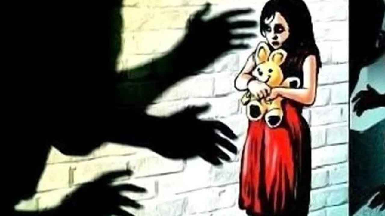 బాలికపై హత్యాచారం..