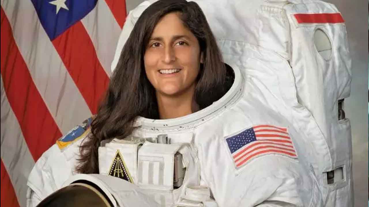 వేకువజామున 3.27 గంటలకు