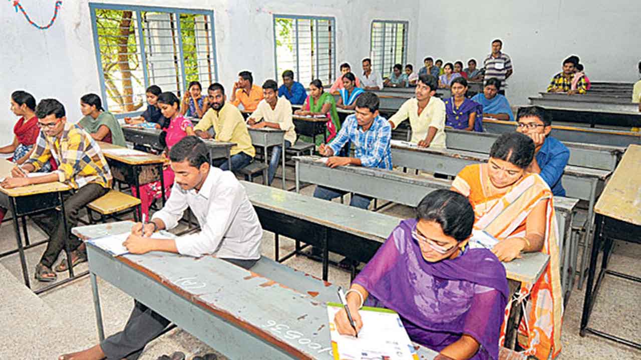 TG EAPCET | ఎప్‌సెట్‌ టెస్ట్‌ సెంటర్లు బ్లాక్.. ఒక్క హైదరాబాద్‌ మినహా ఎక్కడా సెంటర్లు కేటాయించలేని పరిస్థితి