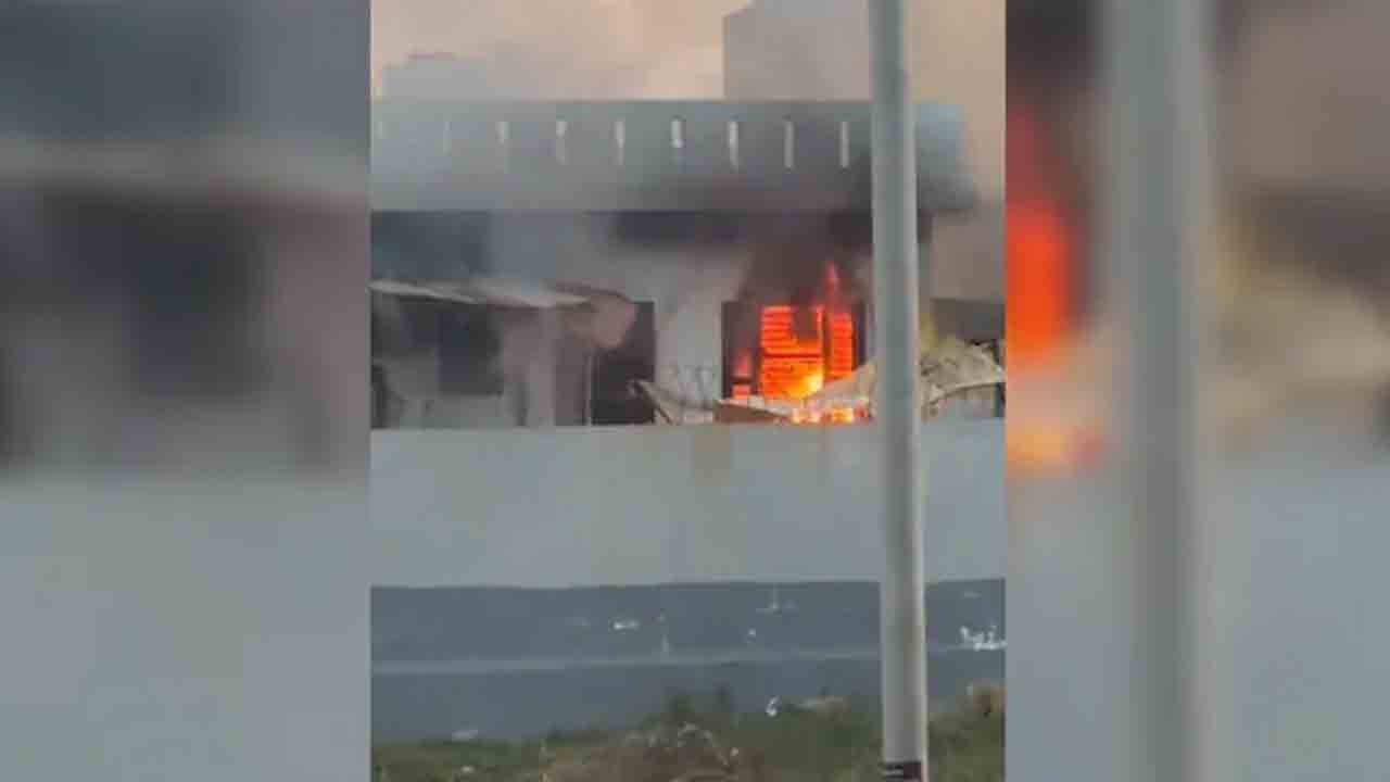 AC Compressor Blast | పేలిన ఏసీ కంప్రెసర్‌.. ఇద్దరు పిల్లలు, మహిళతో సహా నలుగురు   మృతి