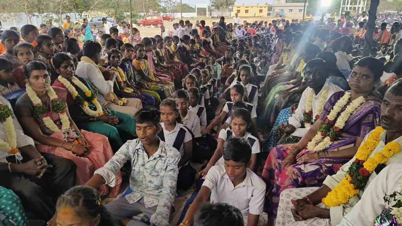 తల్లిదండ్రులను గౌరవించాలి