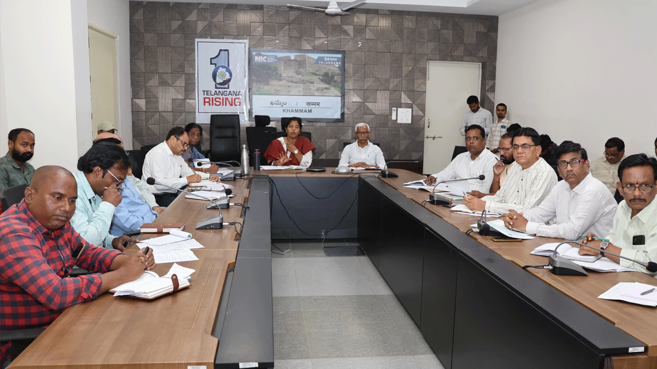 ‘ఎల్‌ఆర్‌ఎస్‌’ పెండింగ్‌లో ఉండొద్దు