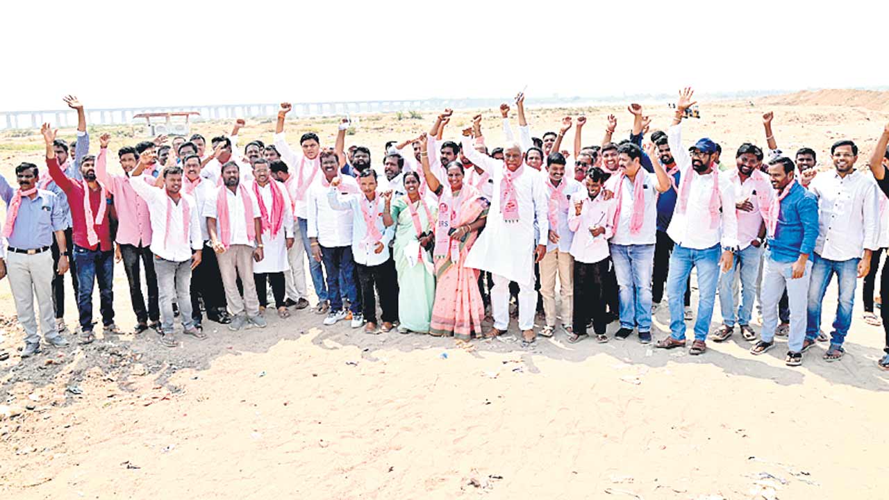 మంచిర్యాల-అంతర్గాం బ్రిడ్జిని రద్దు చేయడం దుర్మార్గం