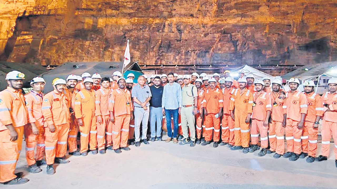 ఎస్‌ఎల్‌బీసీ టన్నెల్‌లోకి సీఎండీ