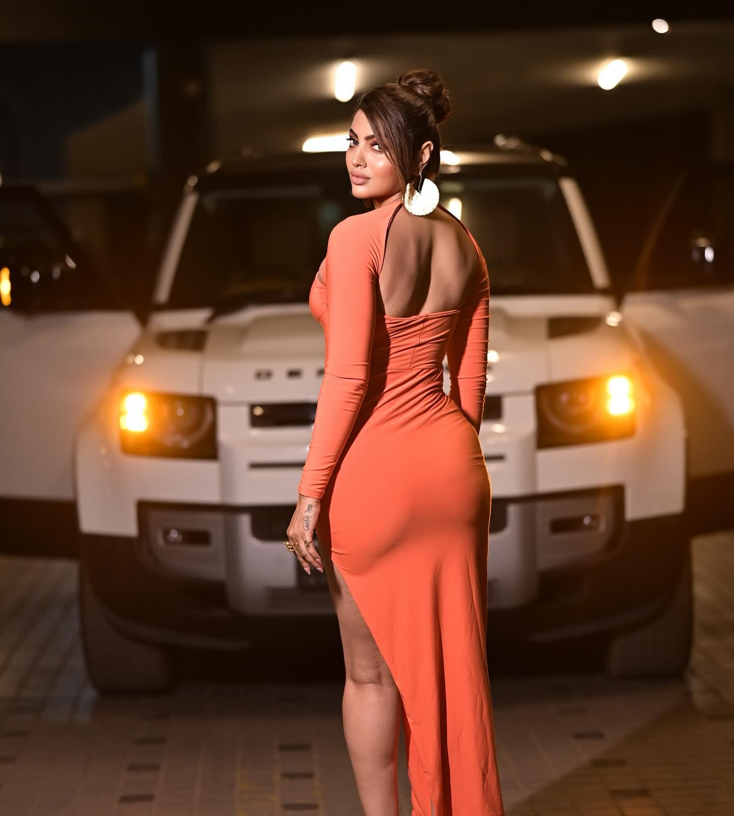 Akanksha Puri (2)
