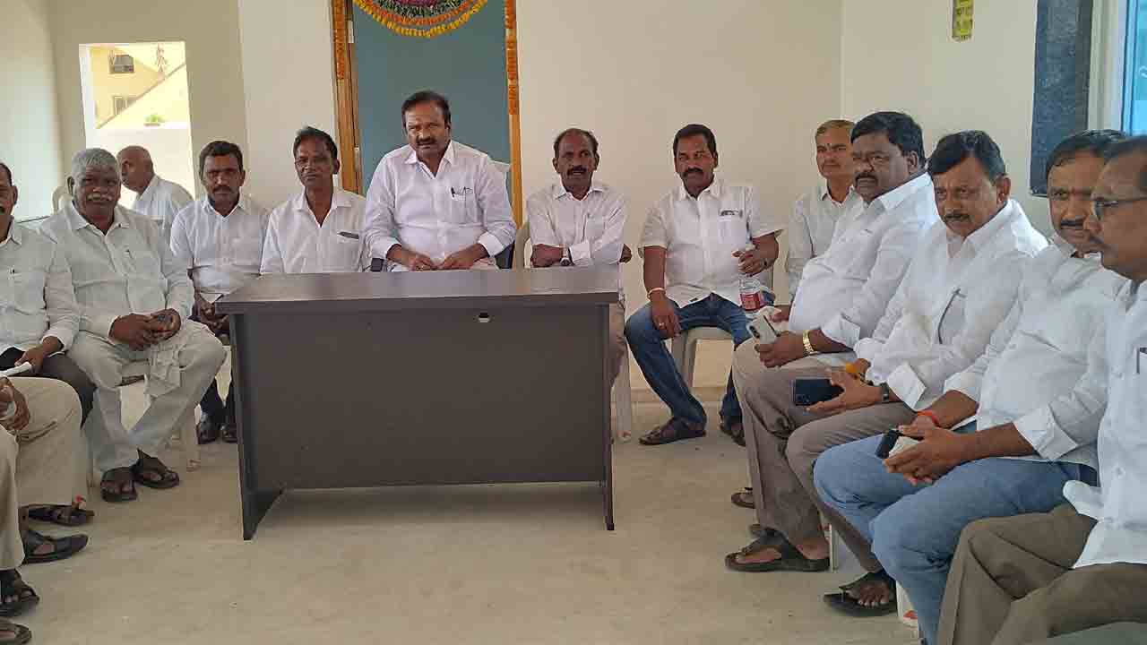 Ala Venkateshwar Reddy | రైతులకు ఎకరాకు రూ. 50 వేలు నష్టపరిహారం చెల్లించాలి : మాజీ ఎమ్మెల్యే ఆల వెంకటేశ్వర్ రెడ్డి