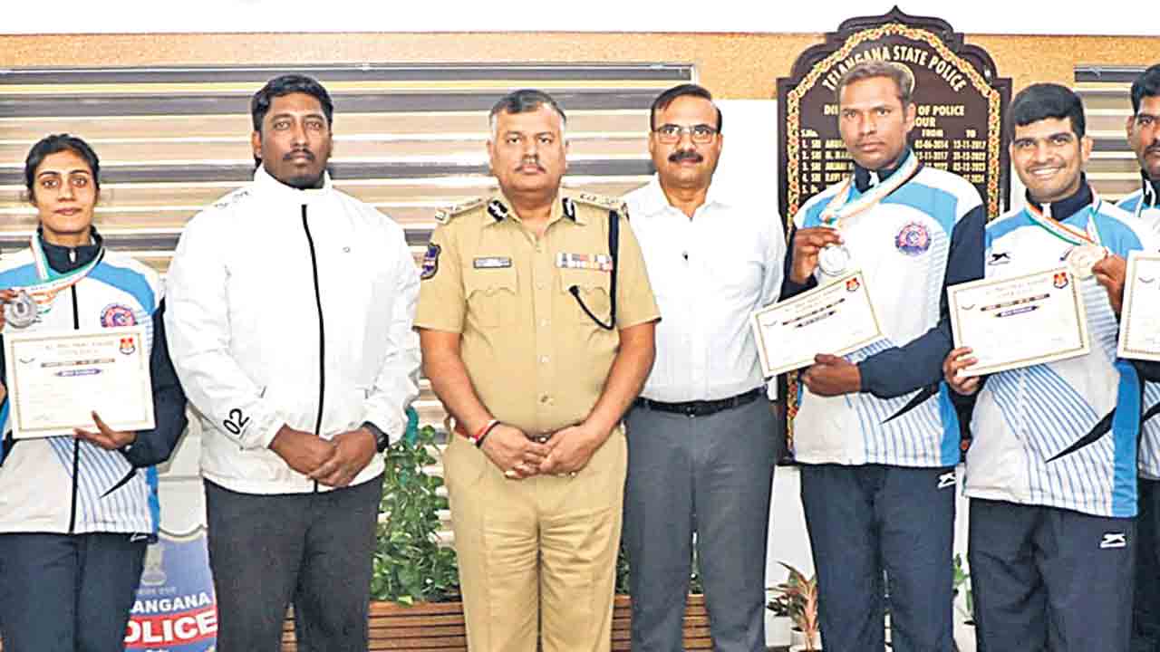 ఆలిండియా పోలీసు పోటీల్లో సత్తా