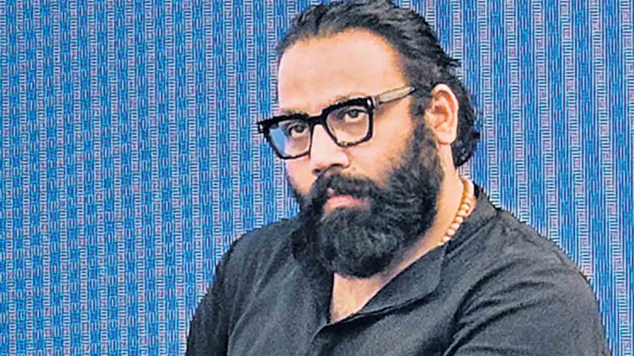 Sandeep Reddy Vanga | కావాలంటే పేపర్‌పై రాసిస్తా.. ఇక్కడ అన్నీ నీకు నువ్వుగా నేర్చుకోవాలి.. ఐఏఎస్‌కు యానిమల్‌ డైరెక్టర్‌ కౌంటర్‌