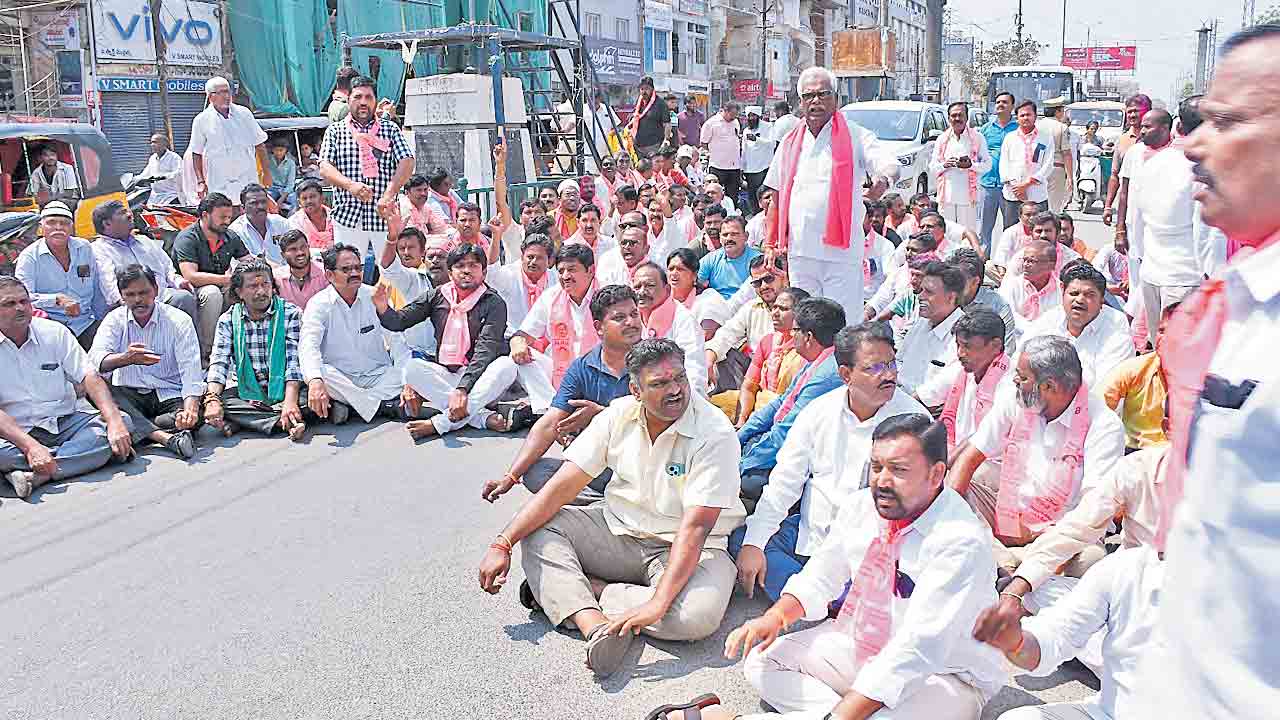 జగదీశ్‌రెడ్డి సస్పెన్షన్‌పై నిరసన వెల్లువ