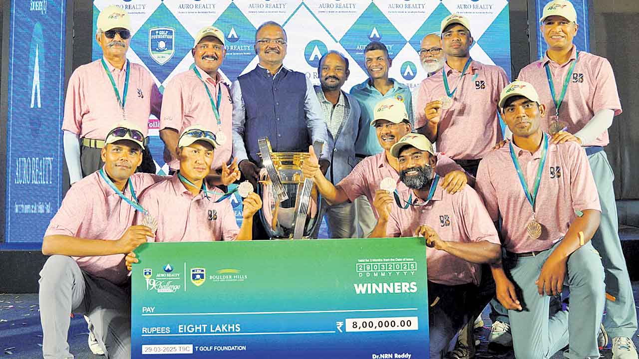 టీ9 గోల్ఫ్‌ చాంప్‌ బంకర్‌ బస్టర్స్‌