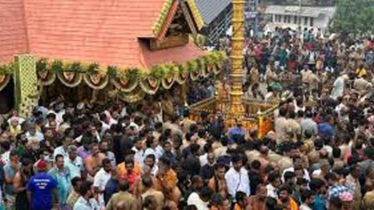 Sabarimala | శబరిమల దర్శనం మార్గం మార్పు.. ఇకపై సన్నిధానంలో 18 మెట్లను నేరుగా ఎక్కవచ్చు