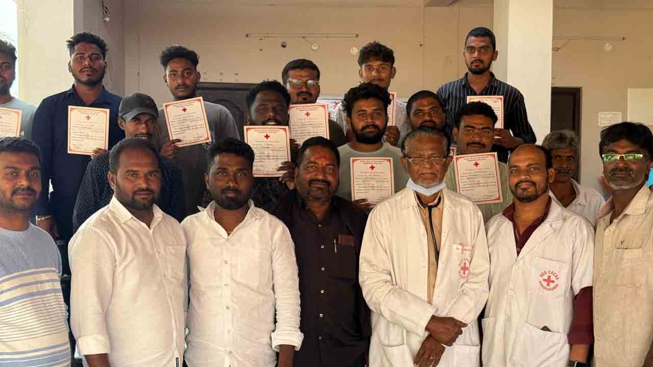 ముల్కనూరులో రక్తదాన శిబిరం.. !