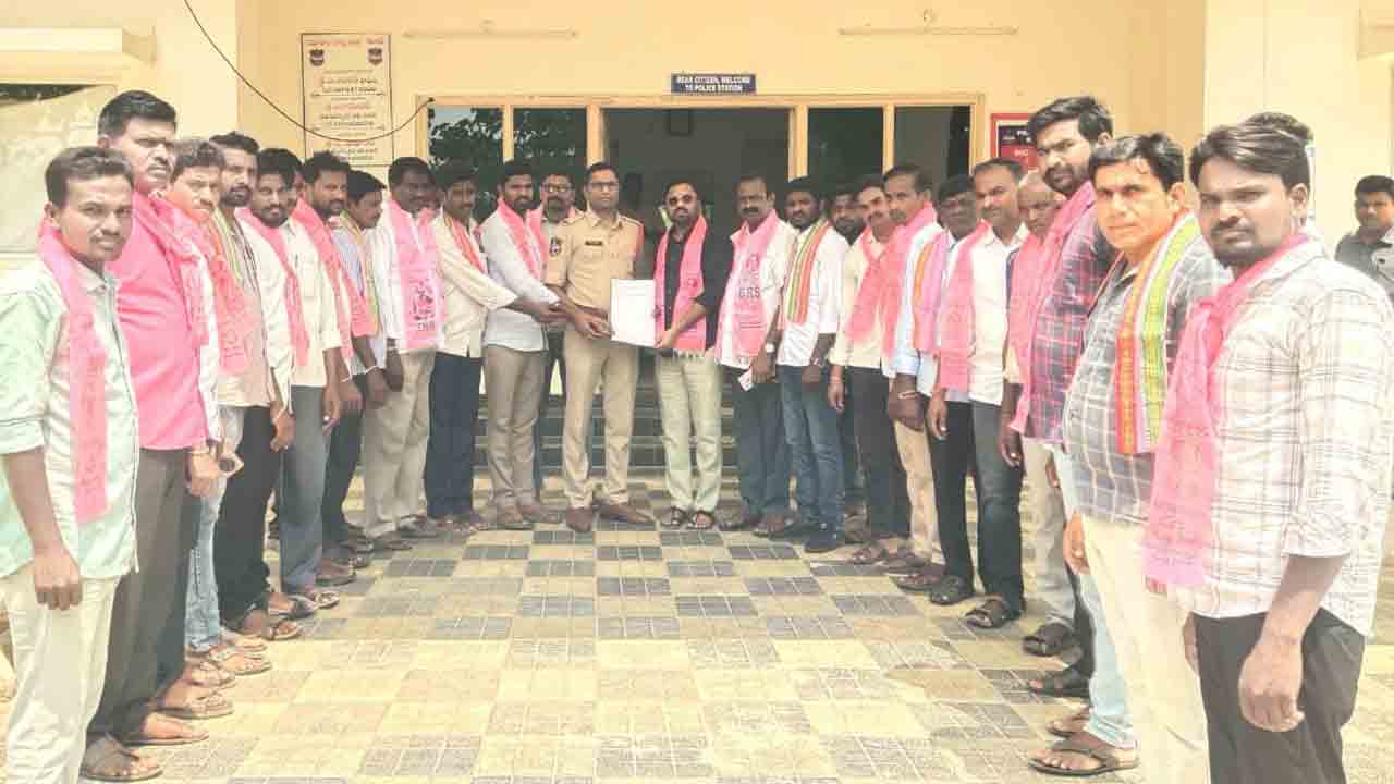 BRS Complaint | కేంద్ర మంత్రి బండి సంజయ్ పై బీఆర్‌ఎస్‌ నాయకుల ఫిర్యాదు