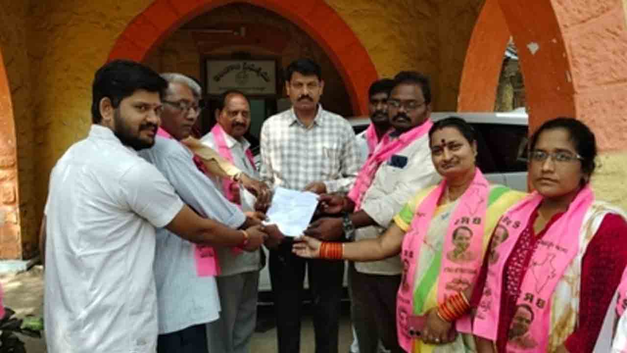 BRS Party | క్వింటా మిర్చికి రూ.30 వేలు గిట్టుబాటు ధర ఇవ్వాలి : భద్రాచలం బీఆర్ఎస్ పార్టీ కన్వీనర్ సునీల్ కుమార్