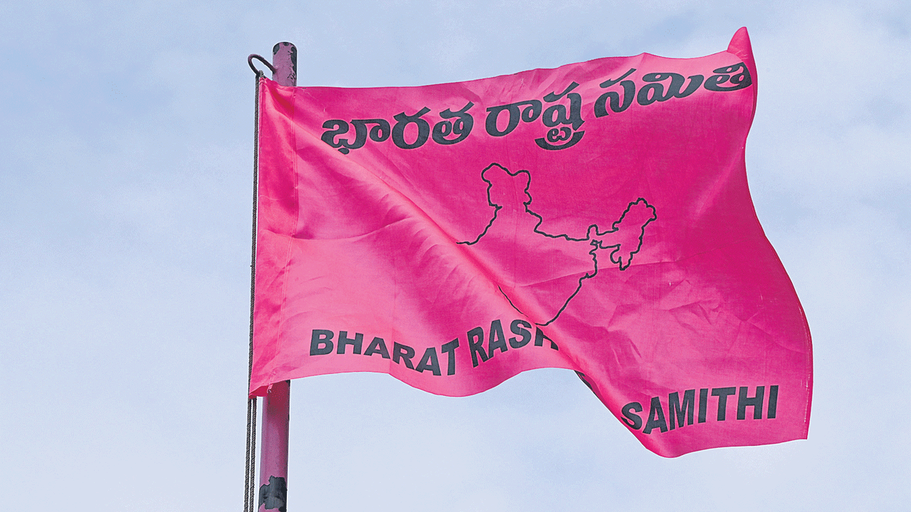 ఊపిరి జెండా నిండాఉద్యమ