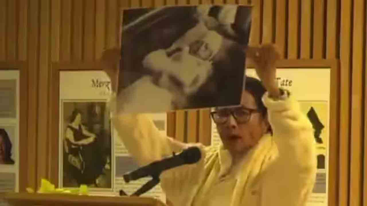 Mamata Banerjee | నేను రాయల్‌ బెంగాల్‌ టైగర్‌ని.. నిరసనకారులకు ధీటుగా బదులిచ్చిన దీదీ