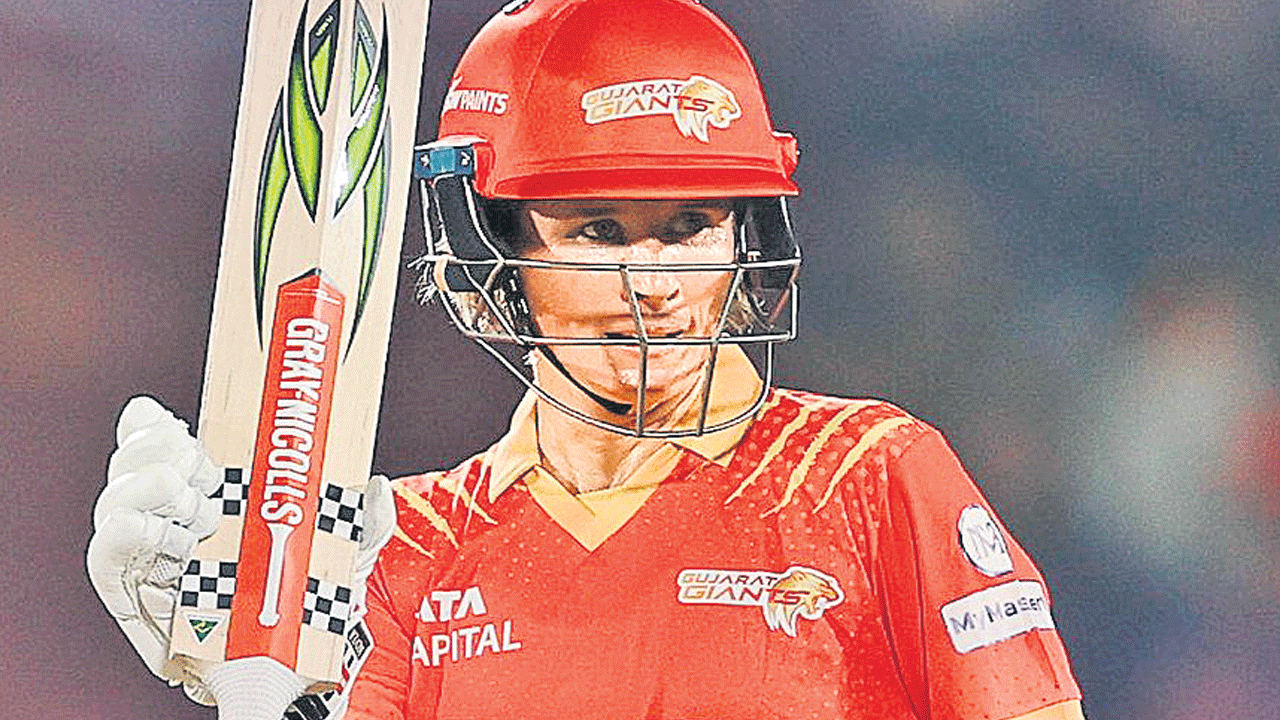 WPL | మూనీ మెరుపులు.. యూపీపై గుజరాత్‌ ఘన విజయం