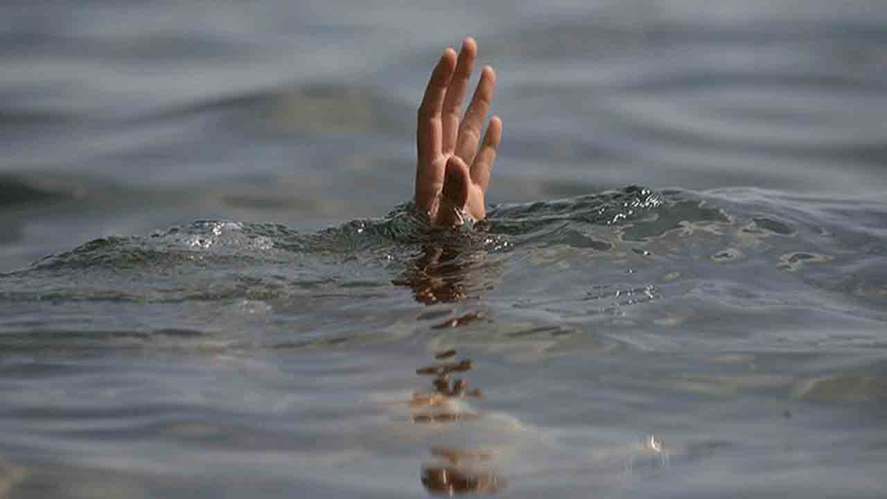 Boy | ఈతకని వెళ్లి శవమై తేలాడు..