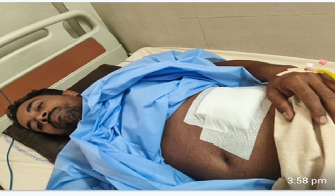 ATTACK | పాత కక్షలతో యువకుడిపై కత్తితో దాడి