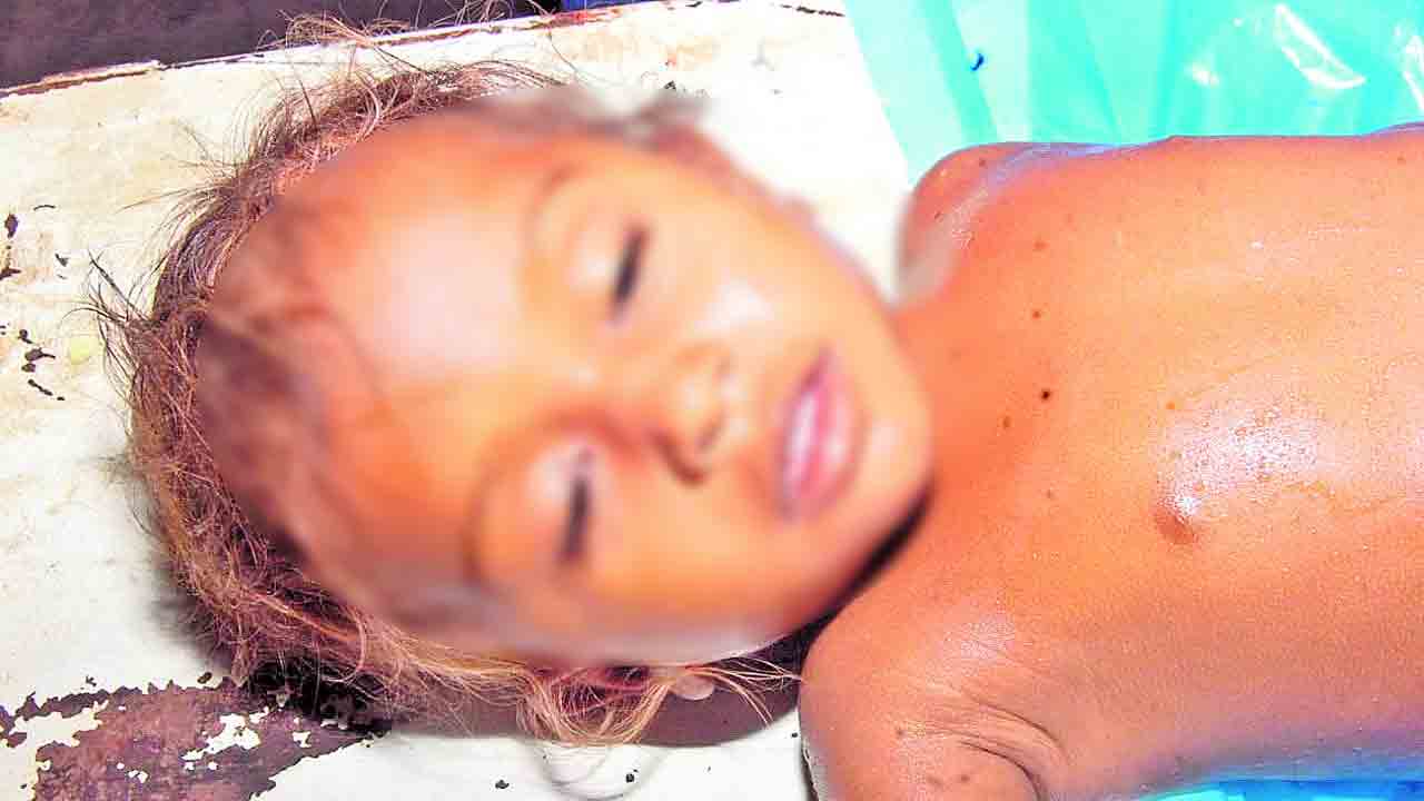 నీటితొట్టిలో పడి చిన్నారి మృతి