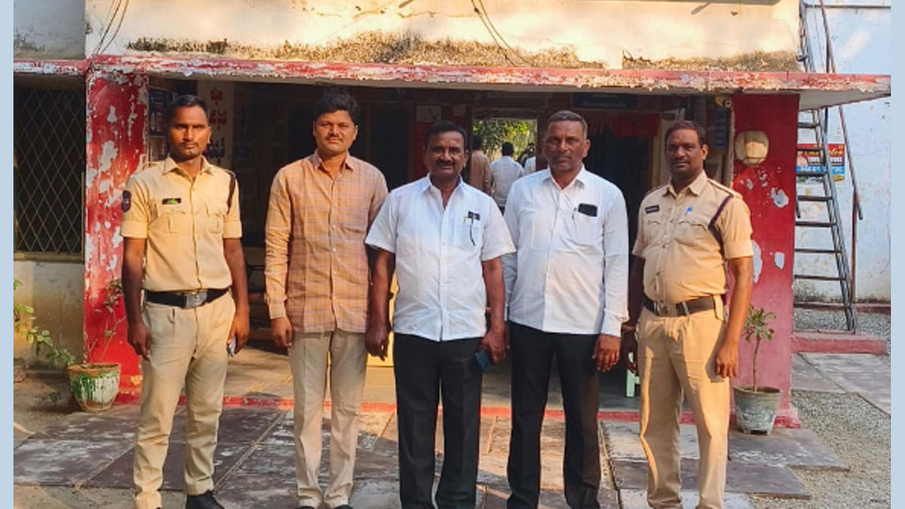 Chivvemla | పెండింగులో ఉన్న బిల్లులు చెల్లించకుండా.. ఇంకెన్నాళ్లీ అరెస్టులు: సర్పంచుల ఫోరం నేత జులకంటి