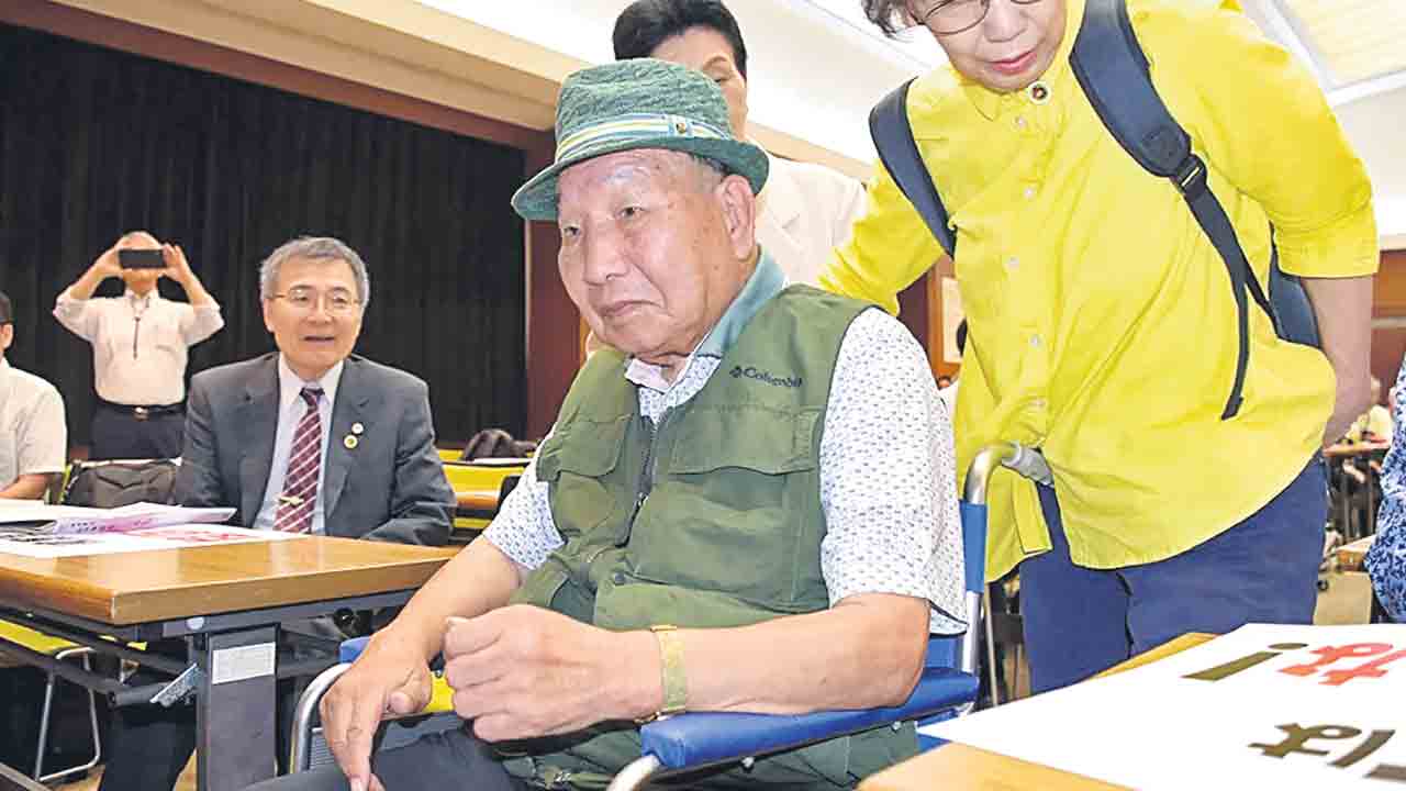 చేయని నేరానికి 55 ఏండ్ల జైలుశిక్ష.. 12 కోట్ల నష్ట పరిహారం చెల్లించాలని కోర్టు ఆదేశం