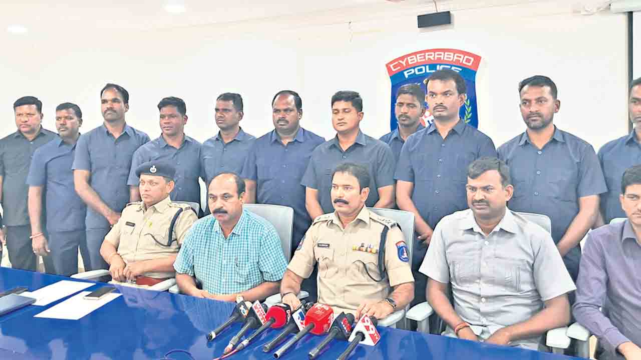 వైన్స్‌లో చోరీ.. అడ్డుకోబోయిన వాచ్‌మన్‌ హత్య