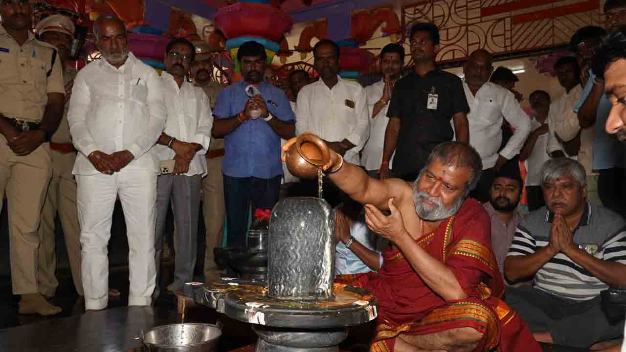 Damodara Raja Narasimha 4