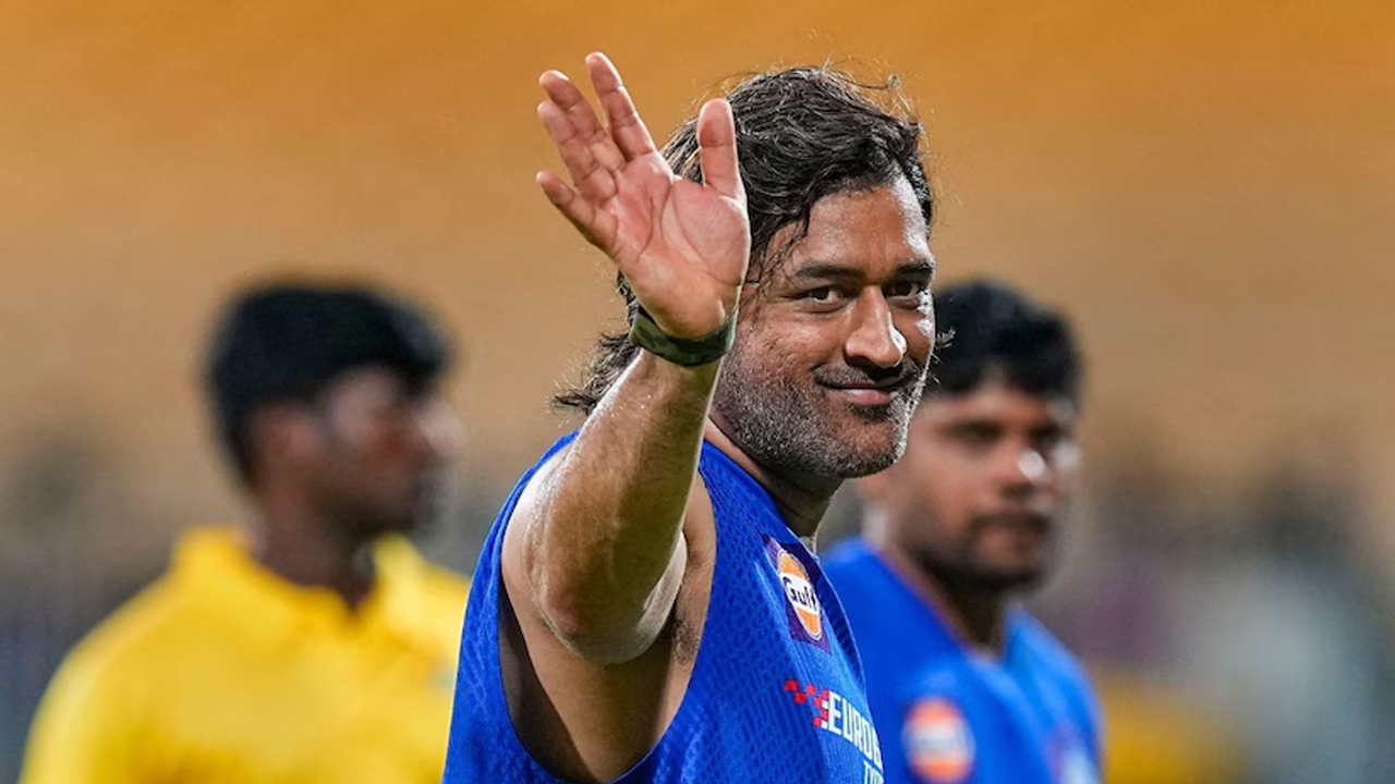MS Dhoni | వీల్‌చైర్‌లో ఉన్నా లాక్కెళ్తారు..! ఎట్టకేలకు రిటైర్మెంట్‌ వార్తలపై స్పందించిన ధోనీ..!