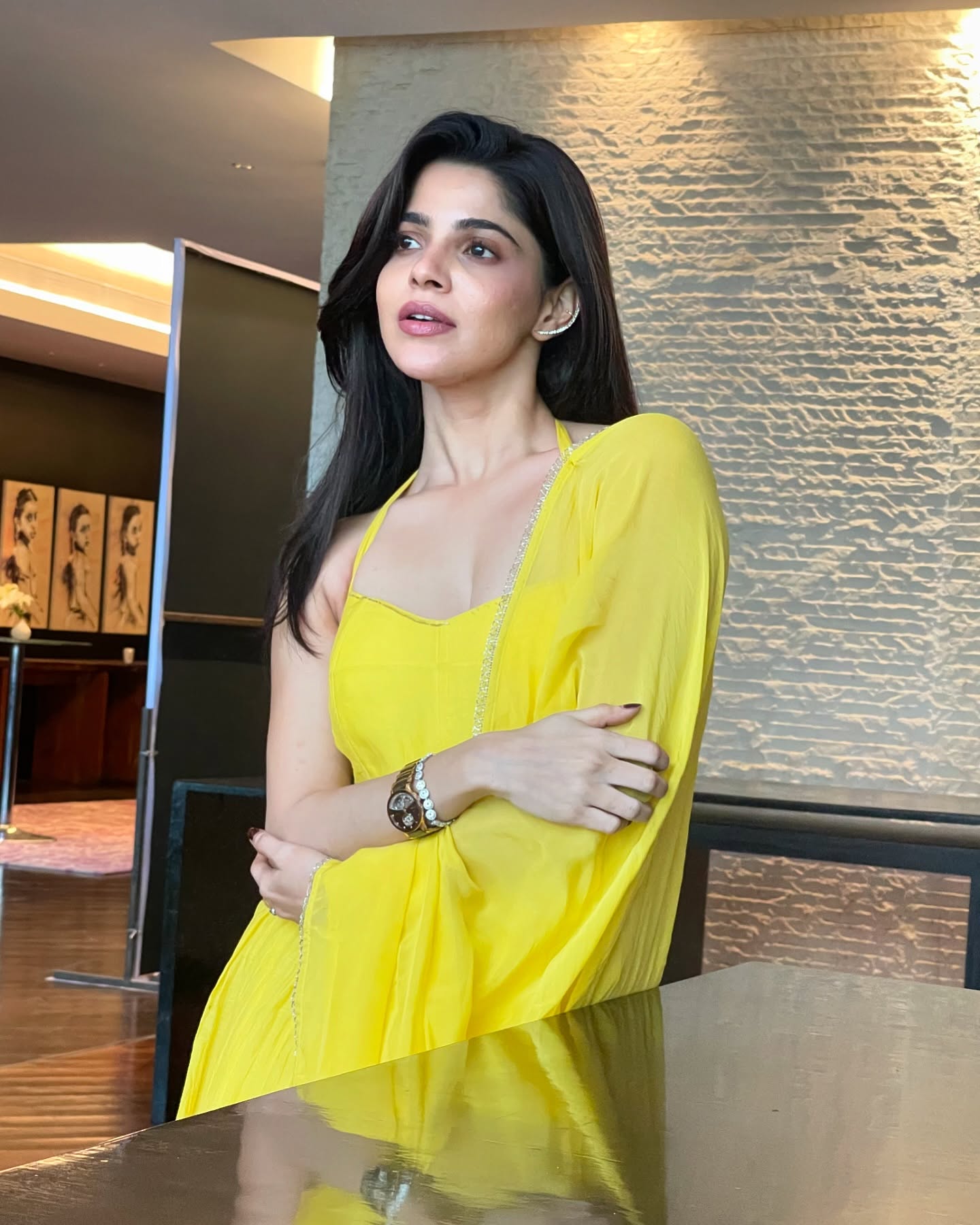 Divya Bharathi (12)