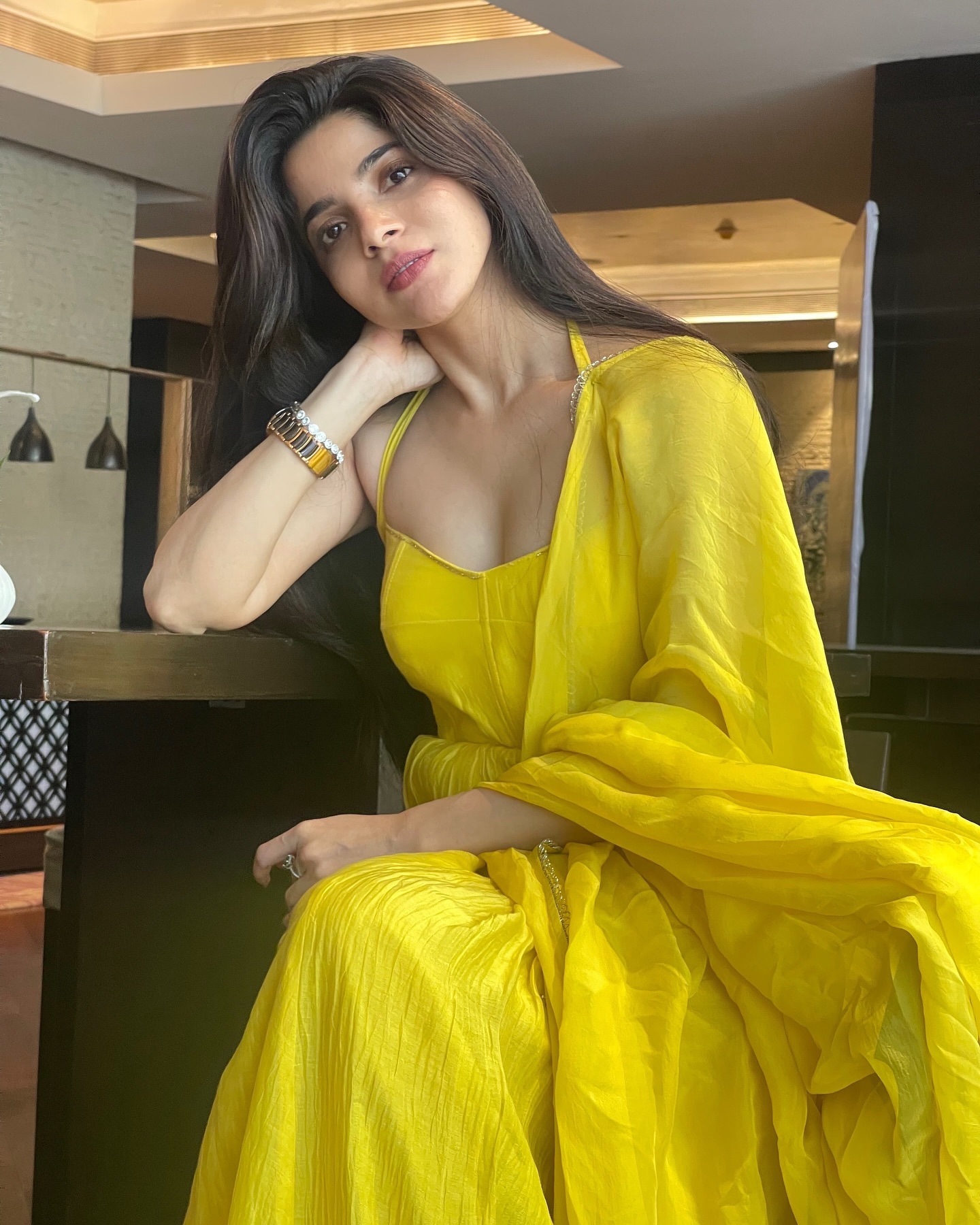 Divya Bharathi (16)