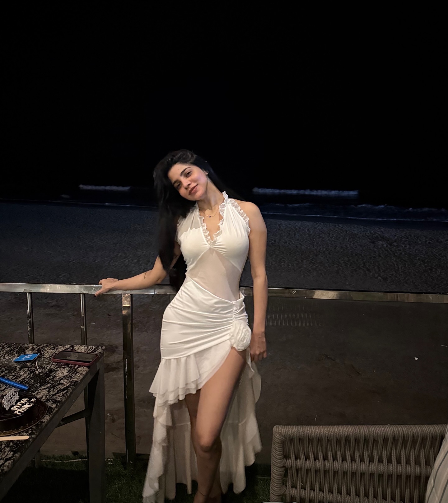 Divya Bharathi (3)