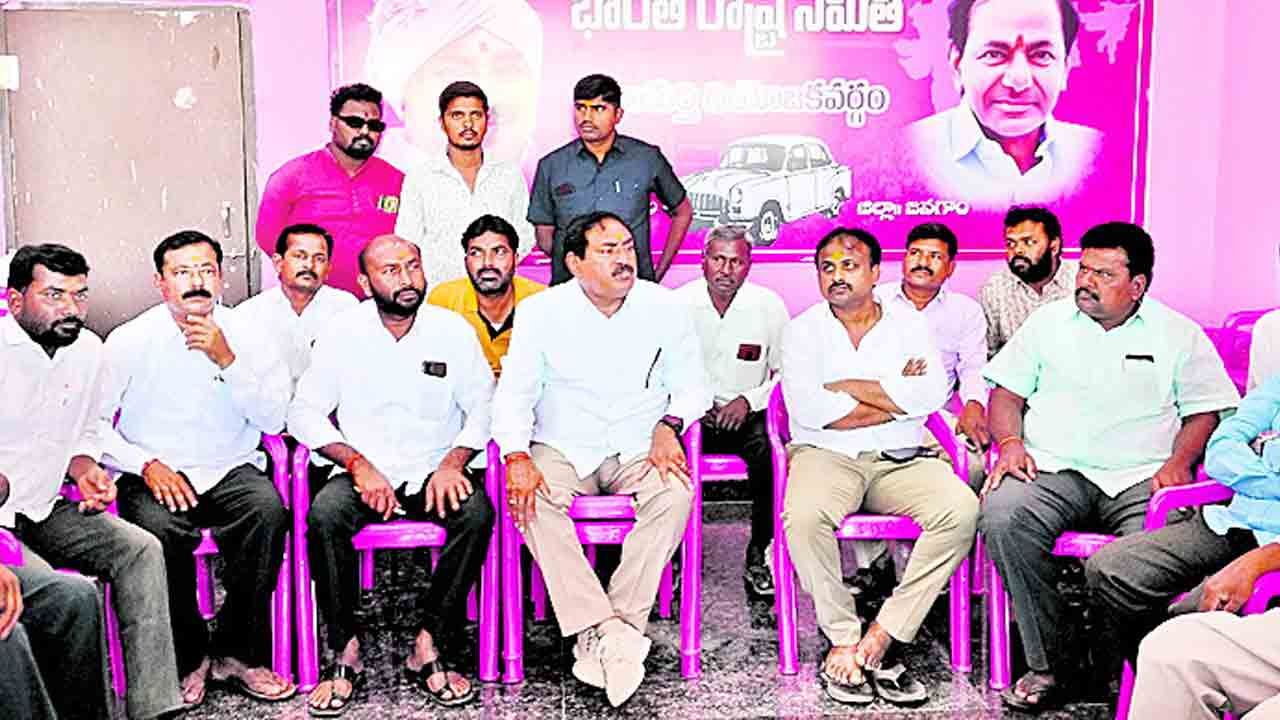 రైతులు గోసపడుతుంటే సంబురాలా?