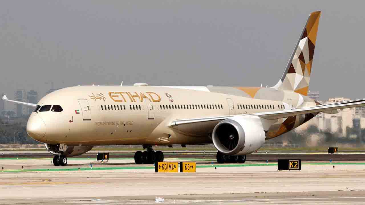 Etihad Airways | భారతీయులకు ఎతిహాద్‌ ఎయిర్‌వేస్‌ బంపర్‌ ఆఫర్‌.. విమాన టికెట్లపై 30% డిస్కౌంట్‌