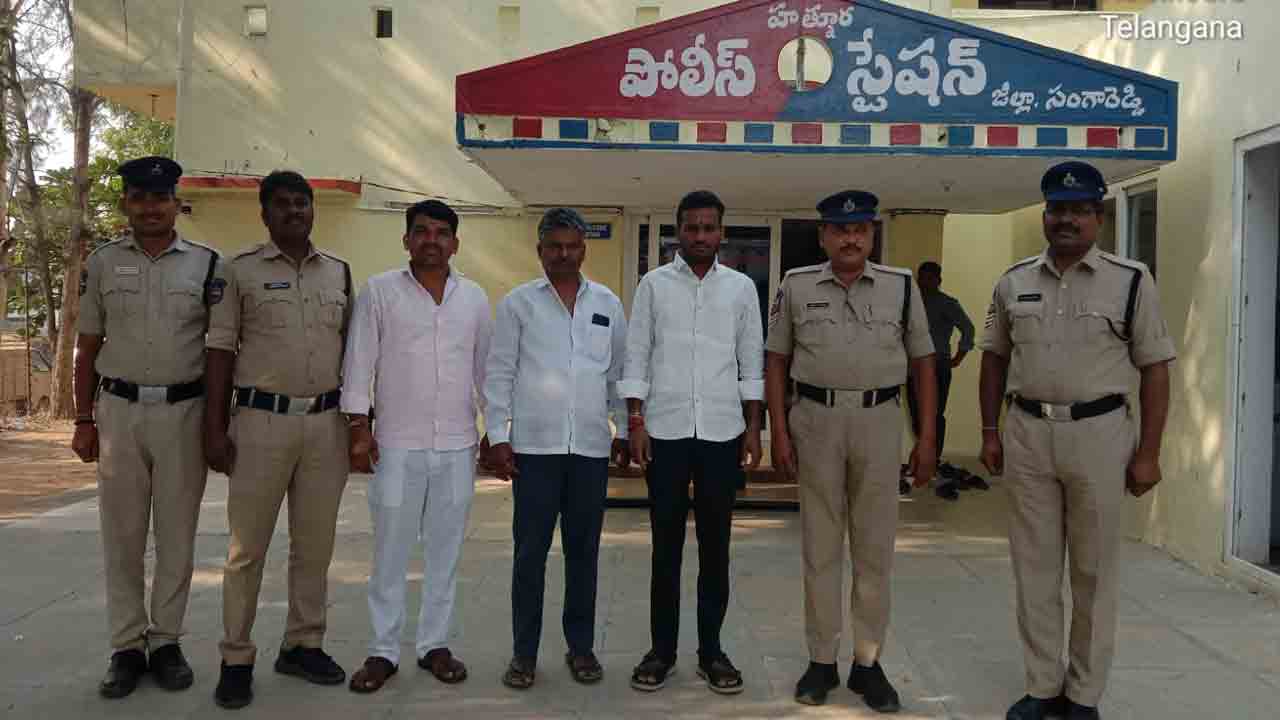 Ex Sarpanches | అప్పులకు వడ్డీలు పెరుగుతున్నాయని ఆవేదన.. మాజీ సర్పంచుల ముందస్తు అరెస్ట్