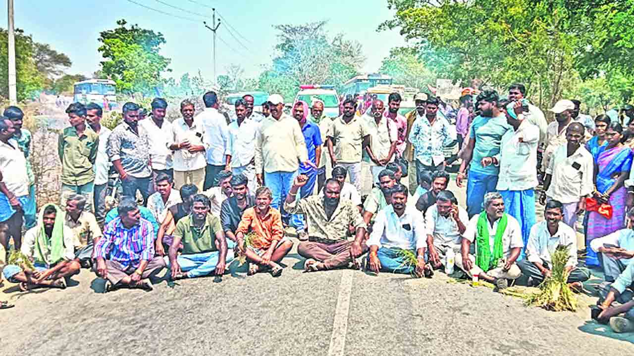 బాదేపల్లి మార్కెట్‌లో రైతుల ఆందోళన