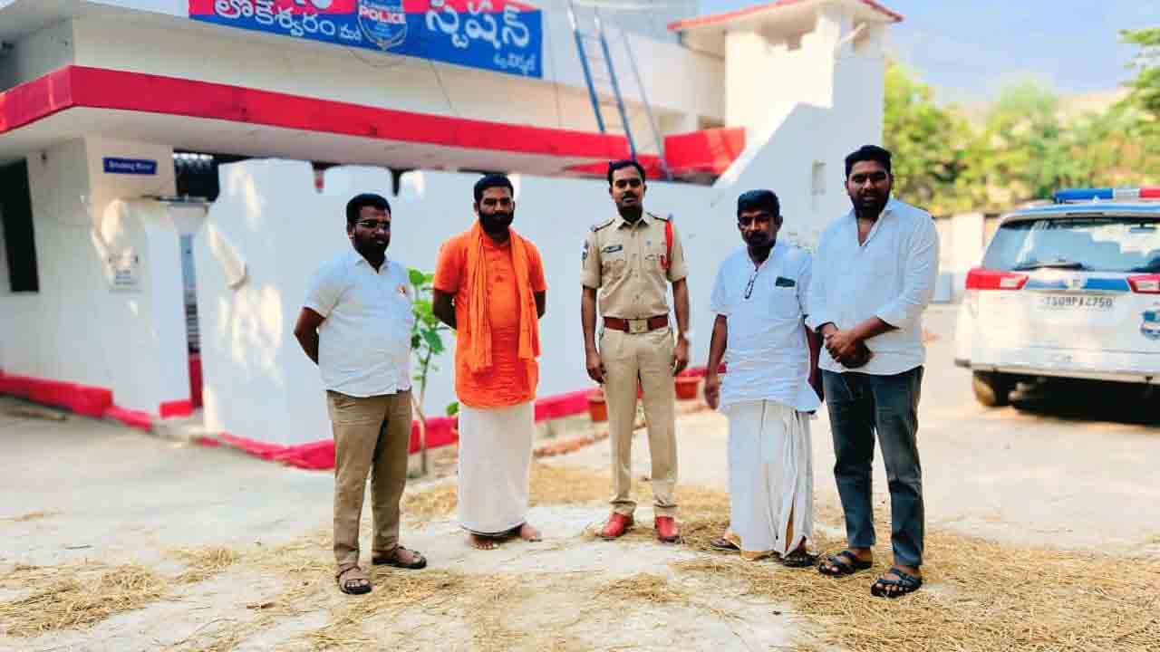 Pending Bills | పెండింగ్ బిల్లులు అడిగితే అరెస్టులు చేయడం అన్యాయం : మాజీ సర్పంచులు