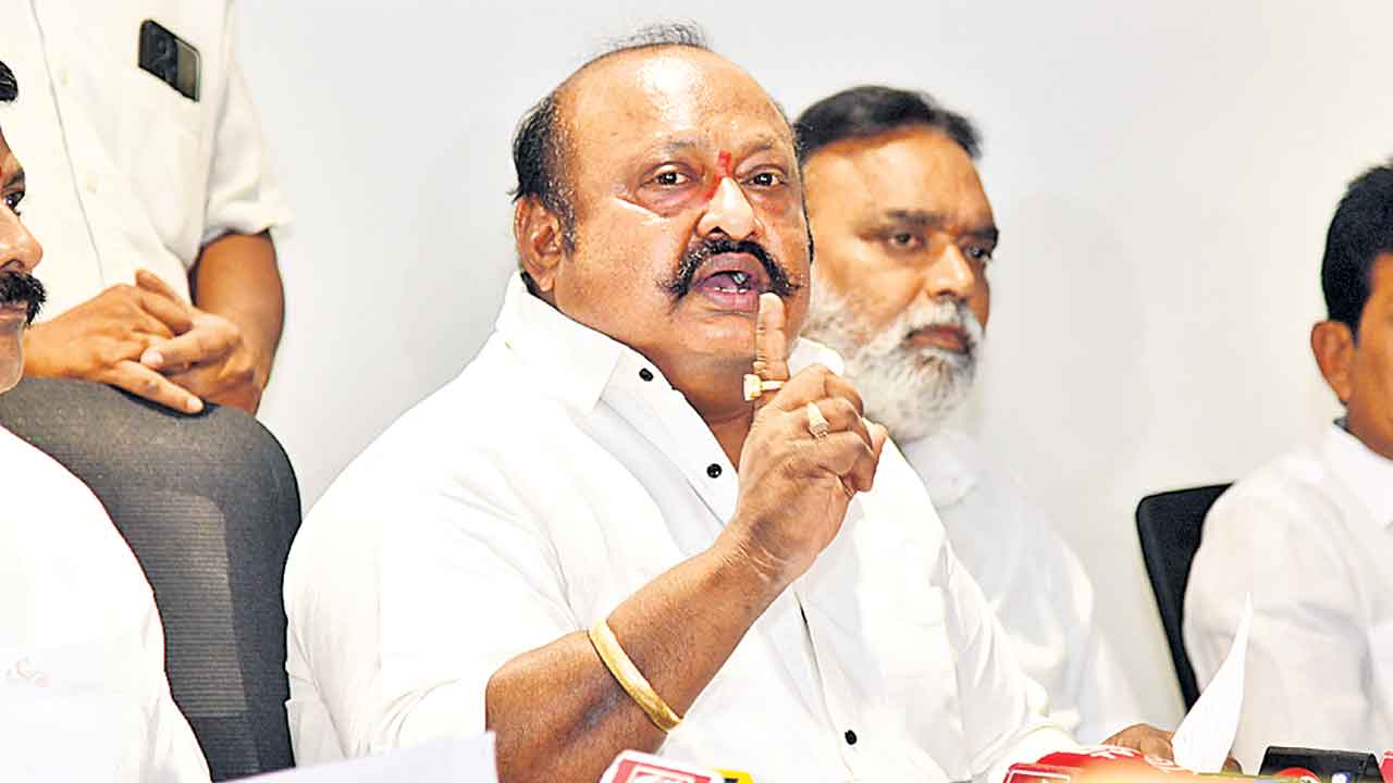 బడ్జెట్ కేటాయింపుల్లో బీసీలకు అన్యాయం