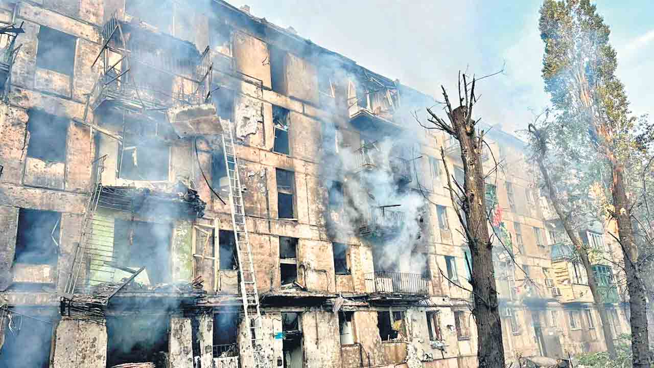 జెలెన్‌స్కీ స్వస్థలంపై రష్యా దాడులు