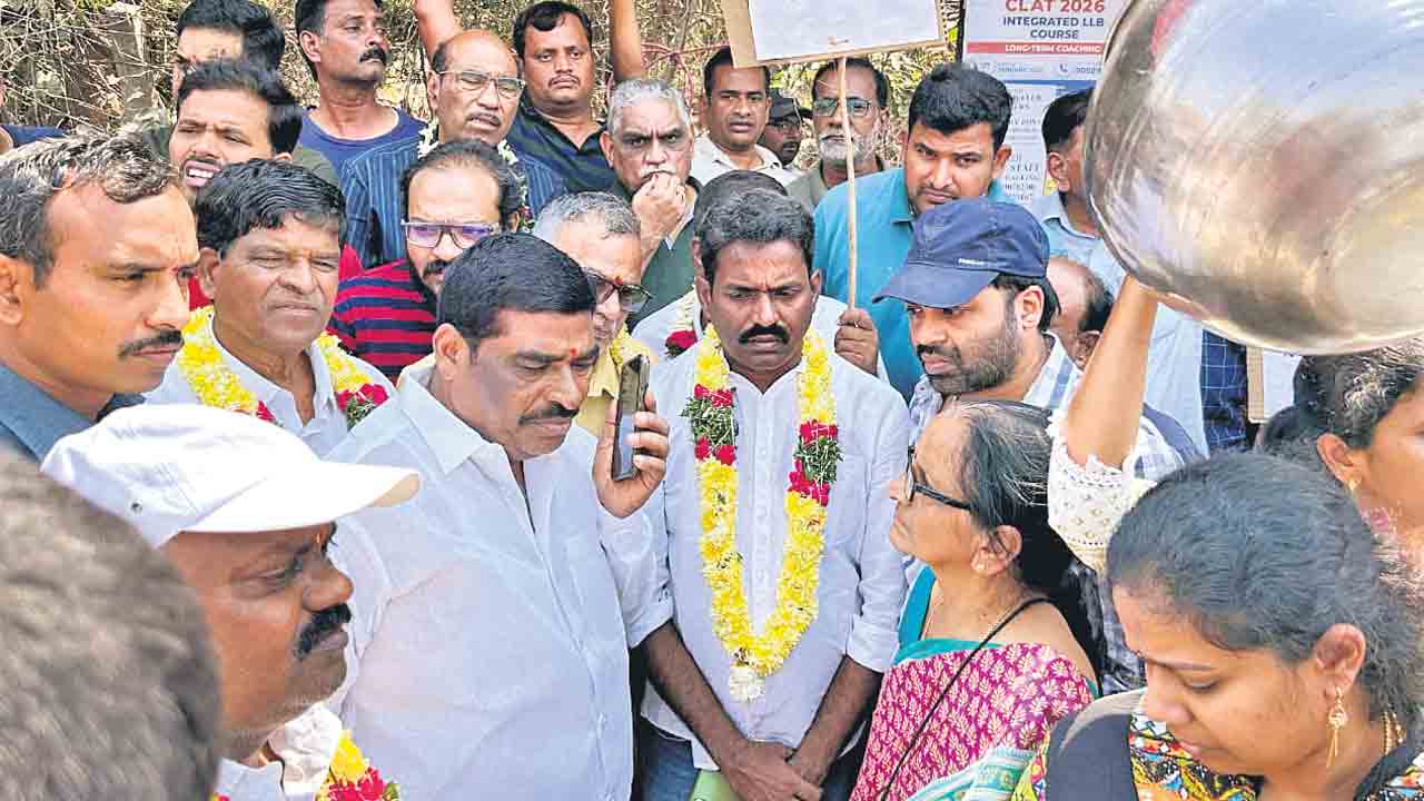 Congress Govt | ప్రజా పాలనపై వ్యతిరేకత.. తాగునీటి వెతలు, కరెంటు కోతలతో జనం అవస్థలు