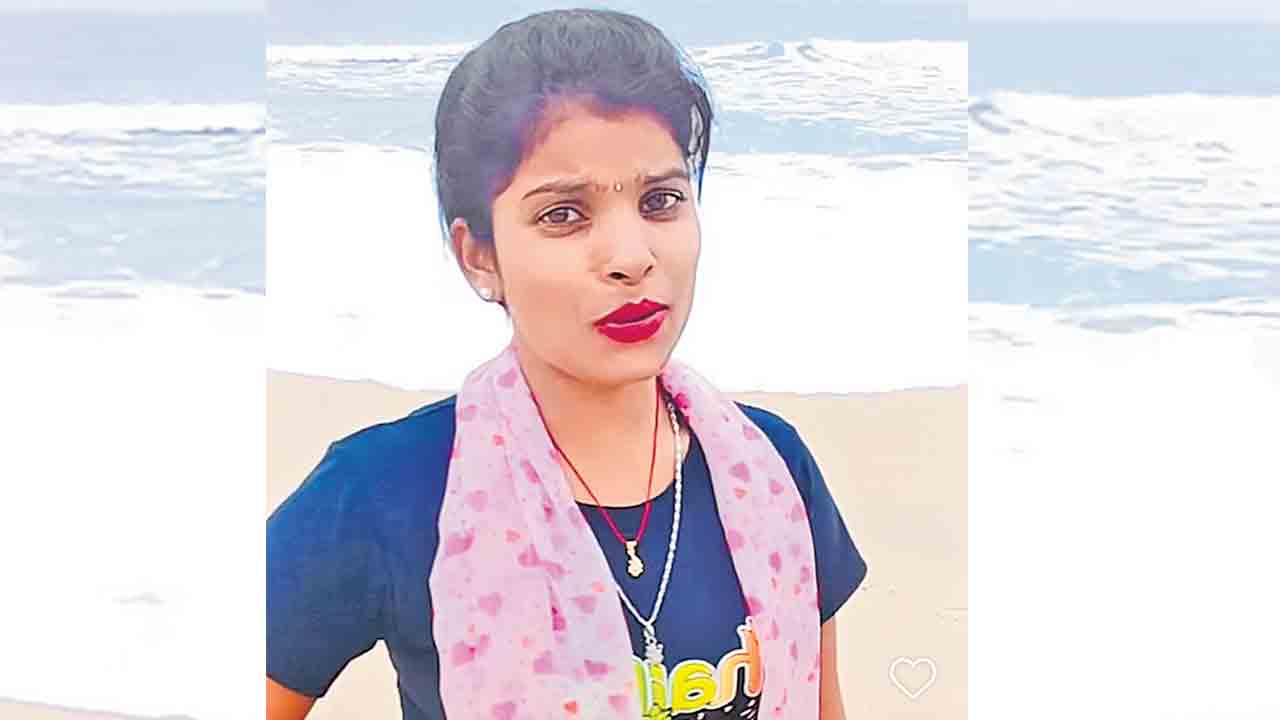 అందచందాలతో ఇన్‌స్టా రీల్స్‌.. పరిచయాలతో గంజా సేల్స్‌