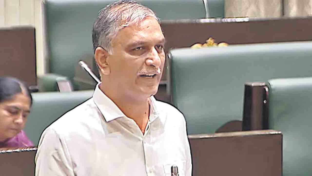 రాతపూర్వక జవాబుఇవ్వాలి: హరీశ్‌రావు