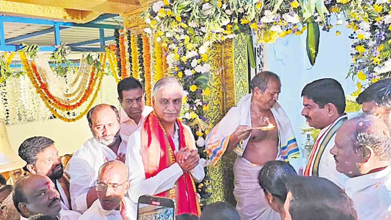 కల్యాణం.. కమనీయం