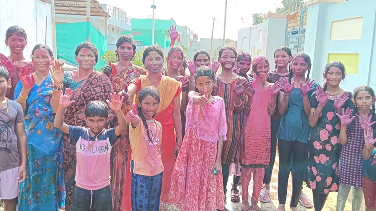 Jangaon | పల్లెల్లో ఘనంగా హోలీ వేడుకలు..
