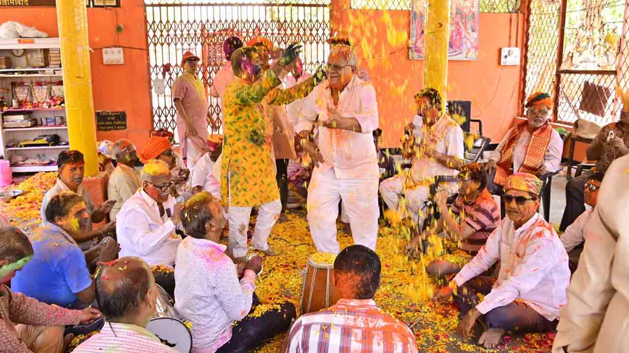  Nizamabad Holi Celebrations