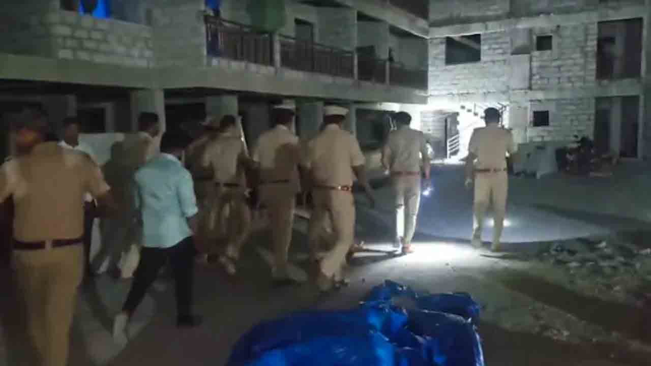 Holi Party Turns Violent | హింసాత్మకంగా మారిన హోలీ పార్టీ.. మద్యం మత్తులో   ఘర్షణ, ముగ్గురు మృతి