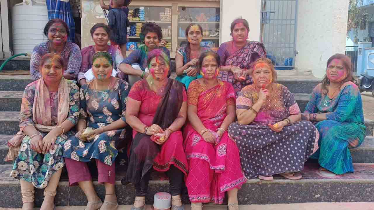Holi In Saipriya