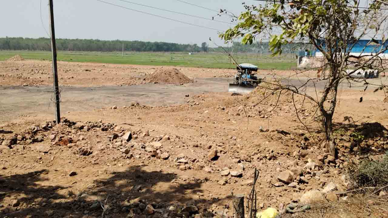 Illegal Soil Business 1