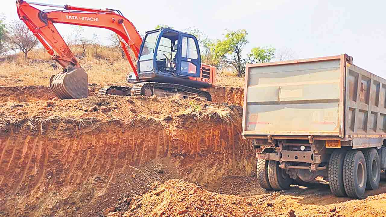 కరుగుతున్న గుట్టలు